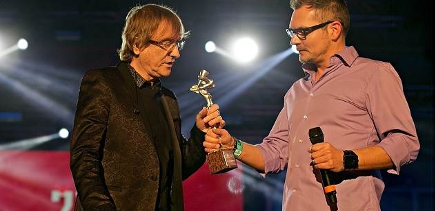  Žebřík 2013 Bacardi Music Awards: Skupinou roku jsou Mandrage, nejvíc cen má Kryštof